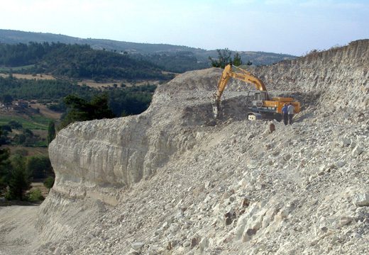 The Basics of Zeolite 2 Zeolite_mining